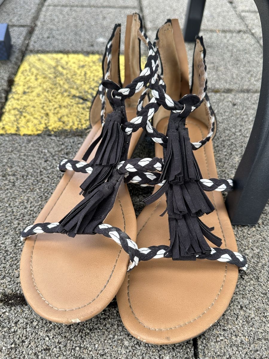 Damenschuhe: Tissaia Sandalen – Gebraucht aus Oberwil BL von viviii.mz