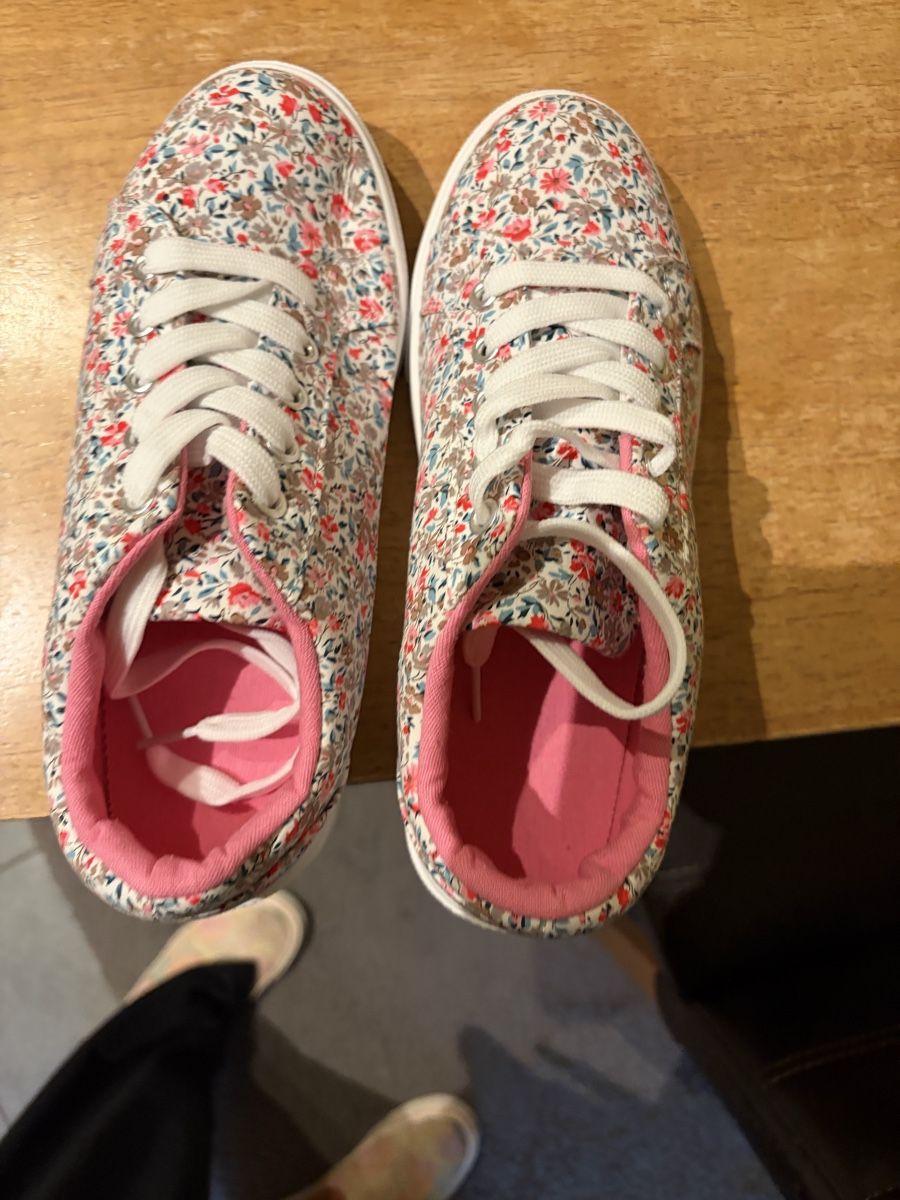 Scarpe da donna: Neue Schuhe Gr. 39 – Nuovo (secondo la descrizione) da Zürich venduto da Ibifand 1
