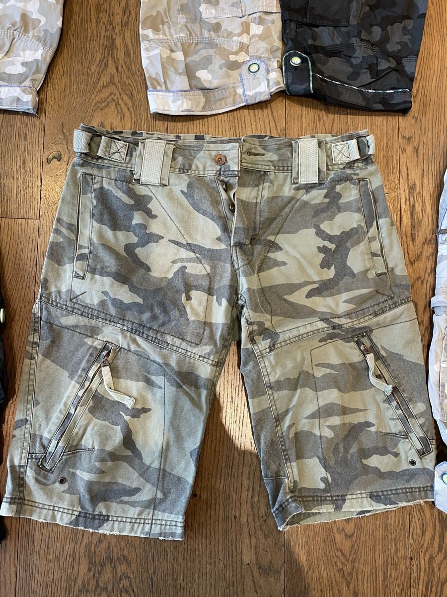 Pantaloni: 7x Hosen kurz Grösse M / L – Usato da Niederbüren venduto da poschti 1