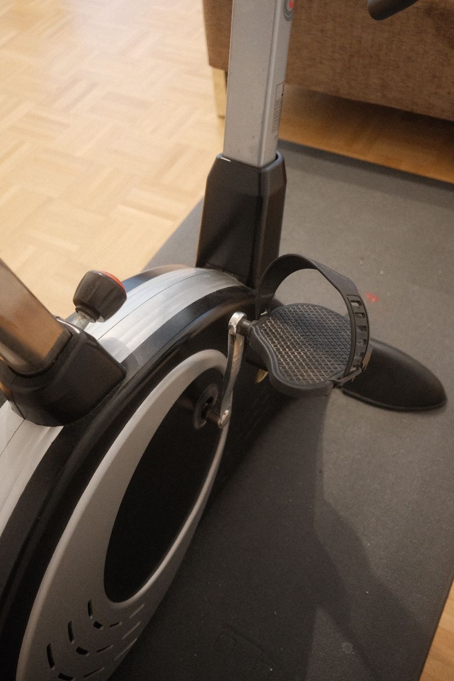 Vélos d'appartement: Heimtrainer Crane Circular S7 | Tretlager blockiert – Défectueux à Kreuzlingen par jeje98 5