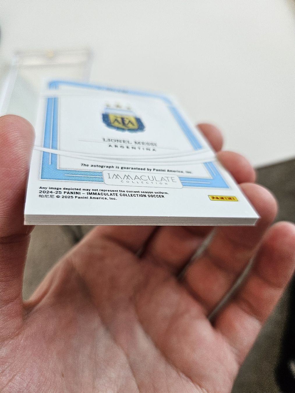 Panini Sammelbilder & Trading cards: Panini Immaculate Lionel Messi Shadowbox Autogramm 02/10 – Neu (gemäss Beschreibung) aus Baar von phi_6xdh 5