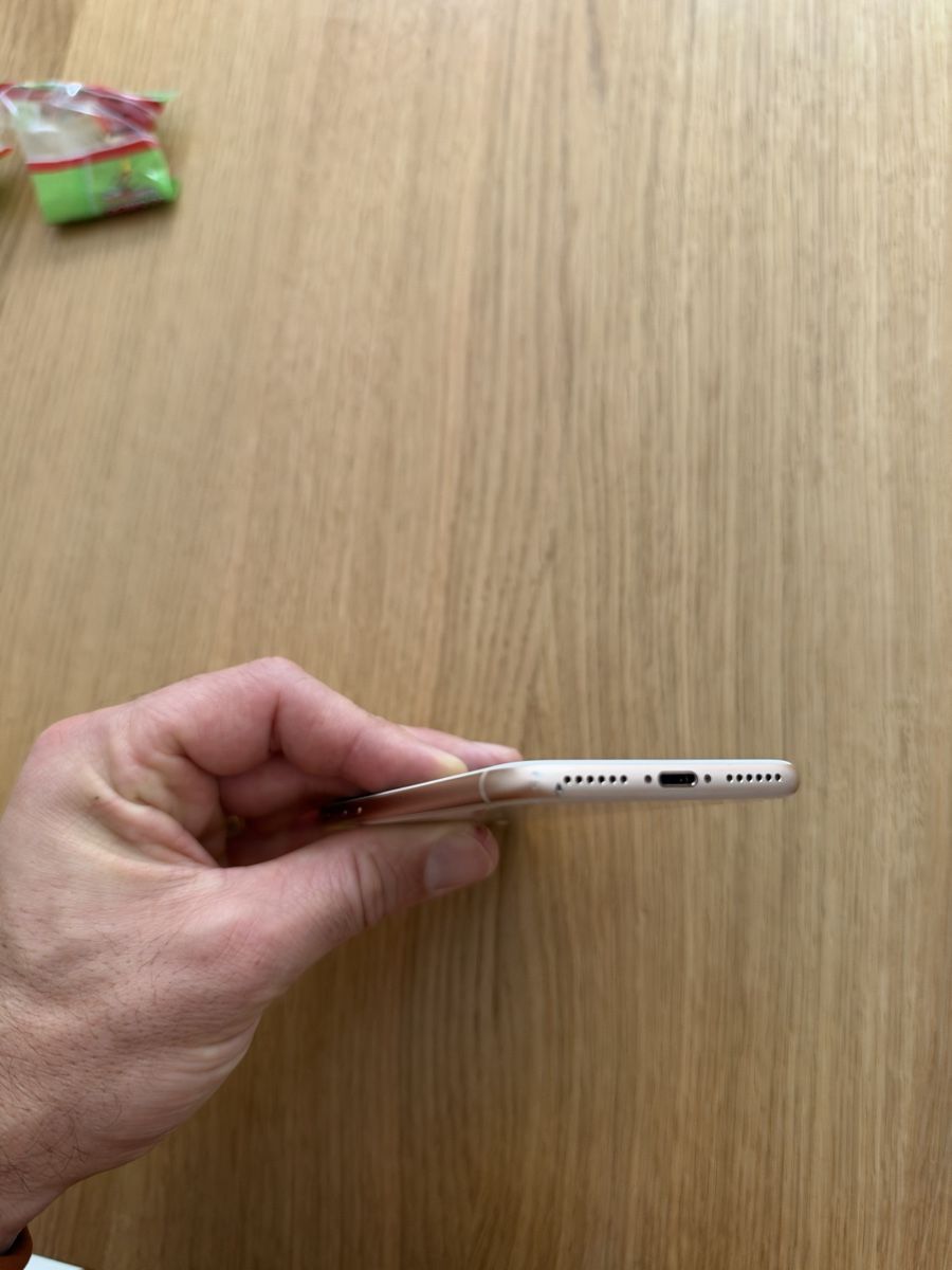 Apple Handys / Smartphones: Iphone 8 - 256GB – Gebraucht aus Glarus von Pce_fisch 2