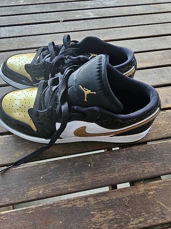 Jordan Scarpe da donna: Nike Air Jorden gs – Usato da Niederglatt ZH venduto da Murat69