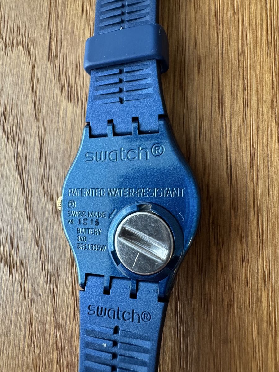Swatch Uhren: Swatch PEARLYBLUE - GN417 – Gebraucht aus Andermatt von stark19 2