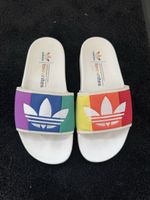 Rainbow Adilette ca. Grösse 38