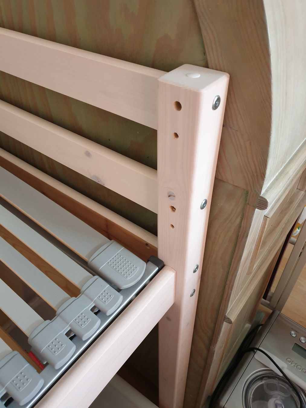 Letti: Kinder Hochbett mit Lattenrost, mit oder ohne Matratze – Usato da Herisau venduto da Musikfestival 4