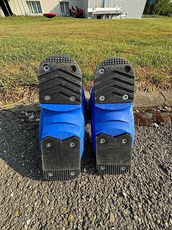 Salomon Chaussures garçon: Kinder Skischuhe, Salomon, 15/16 – D'occasion à Salmsach par schneetiger1 3