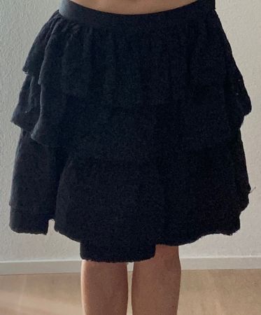 Neuwertiger schwarzer Jupe Marke H&M by Lanvin Grösse 38