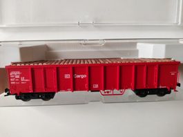 Hochbordwagen der DB mit Holzstämmen von Fleischmann H0,GS