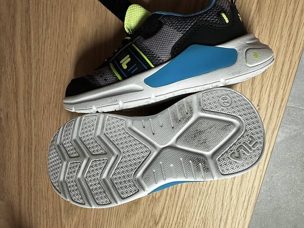 Fila Schuhe für Jungen: Hallenschuhe Fila – Gebraucht aus Dietlikon von bettlae 2