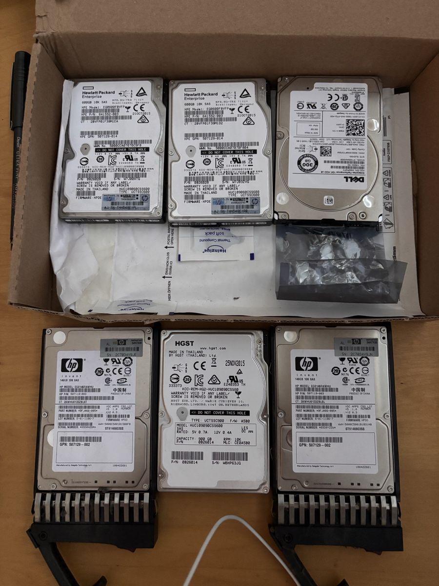 Dischi rigidi: 3x HDD Festplatten HP Dell Server – Usato da Hergiswil NW venduto da Footie 1