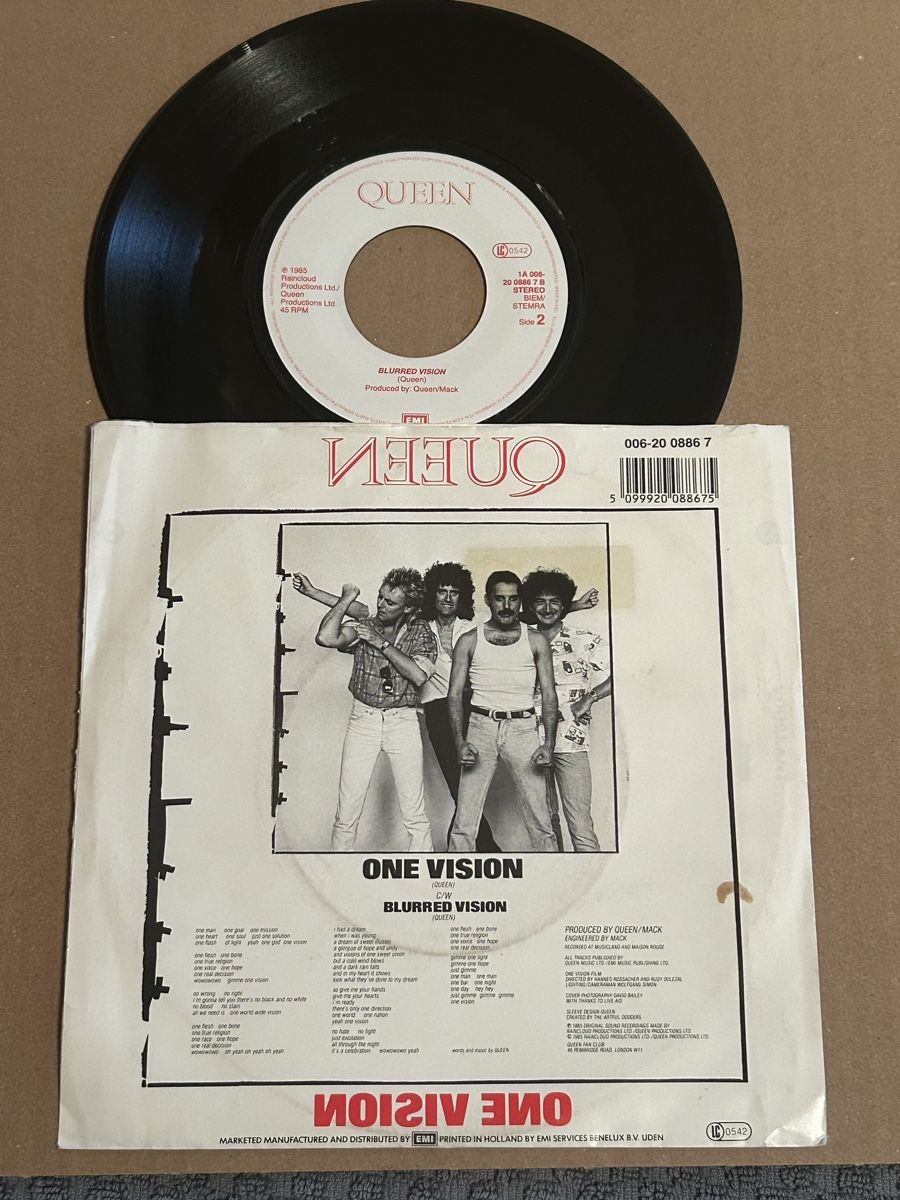 Dischi in vinile: Queen. 1986. One Vision – Usato da Faulensee venduto da Mizuno06 1