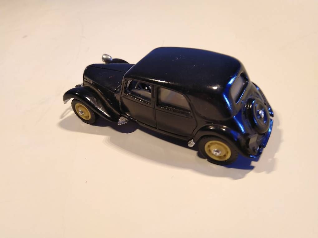 Citroën Modellini d'auto: Citroen Modellauto Traction avant Citroen 15 – Usato da Zürich venduto da shm_cw59 1