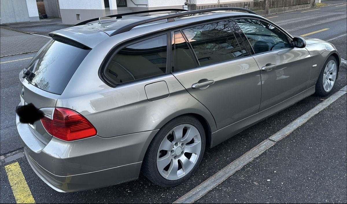 BMW Automobili: BMW 325d Touring 2009 ab Service 2026 – Usato da Staufen venduto da Noldi10 4