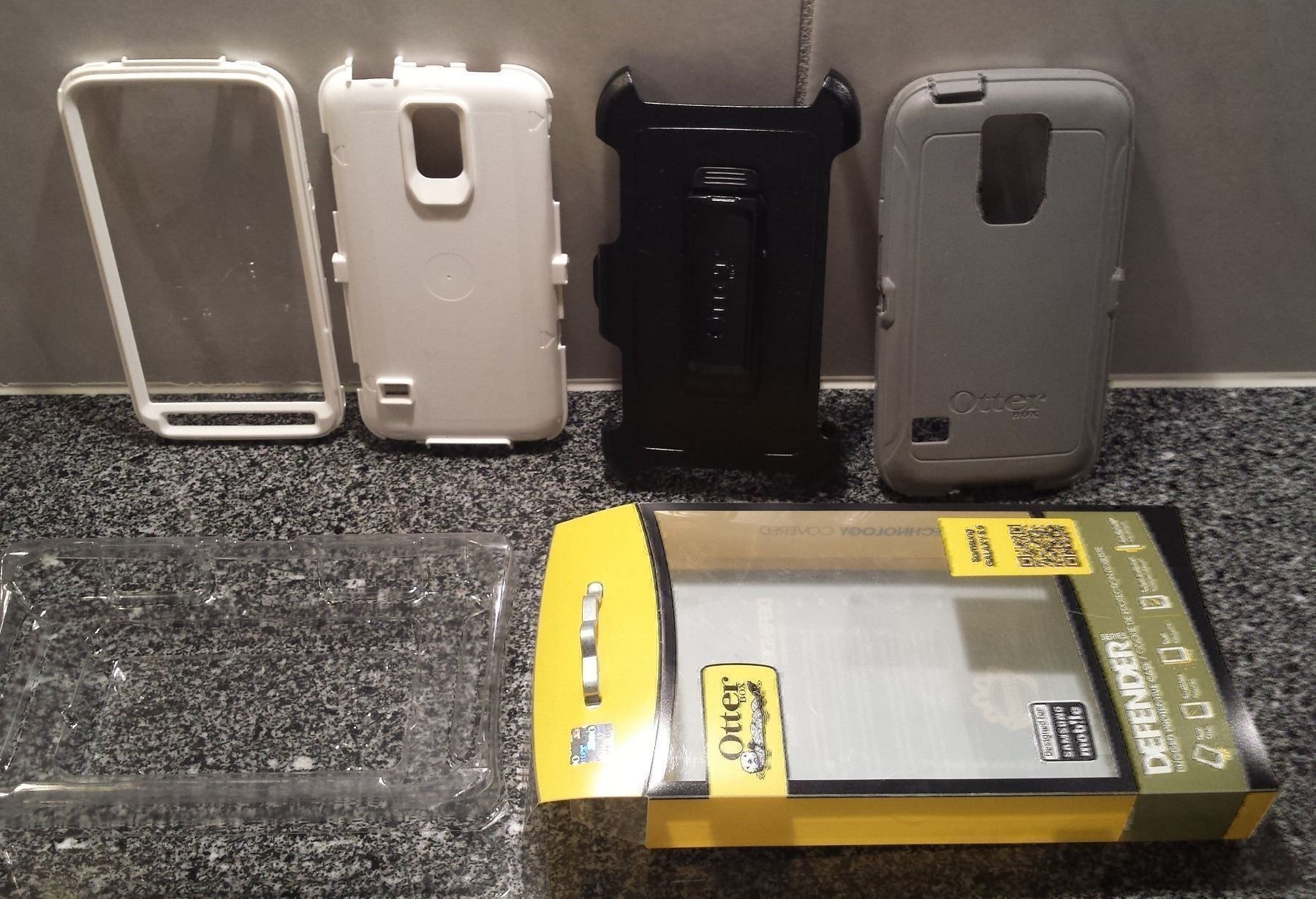 Samsung Telefoni cellulari / Smartphones: OtterBox Defender for the Galaxy S5 – Nuovo e nell'imballaggio originale da Rotkreuz venduto da JustForSale 1