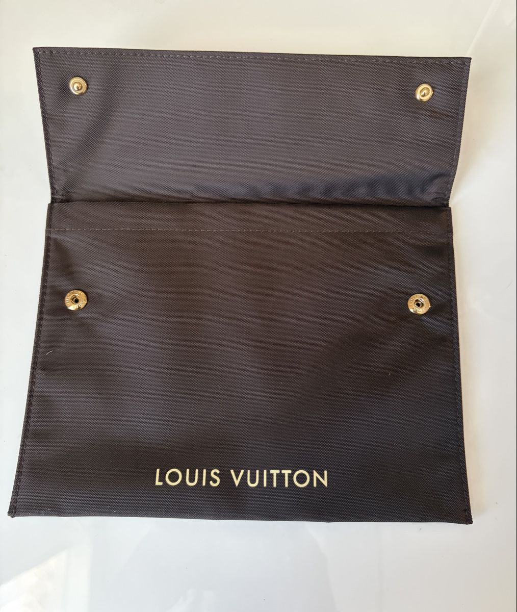 Louis Vuitton Sonstige Kleidung & Accessoires: Louis Vuitton🌹Etui neu – Neu (gemäss Beschreibung) aus Adliswil von Moroz173 1