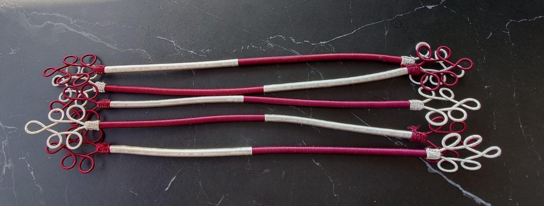 Alle Dekorationen: 5 Originelle ServiettenHalter SilberWeiss-BordeauxRot – Gebraucht aus Neuhausen von MonoCeros 2