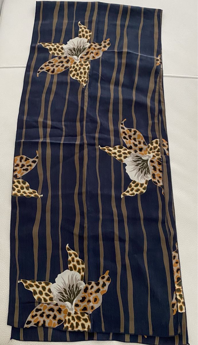 Foulard & Sciarpe: Seiden Schal 🌸 – Usato da Opfikon venduto da Luis144 3