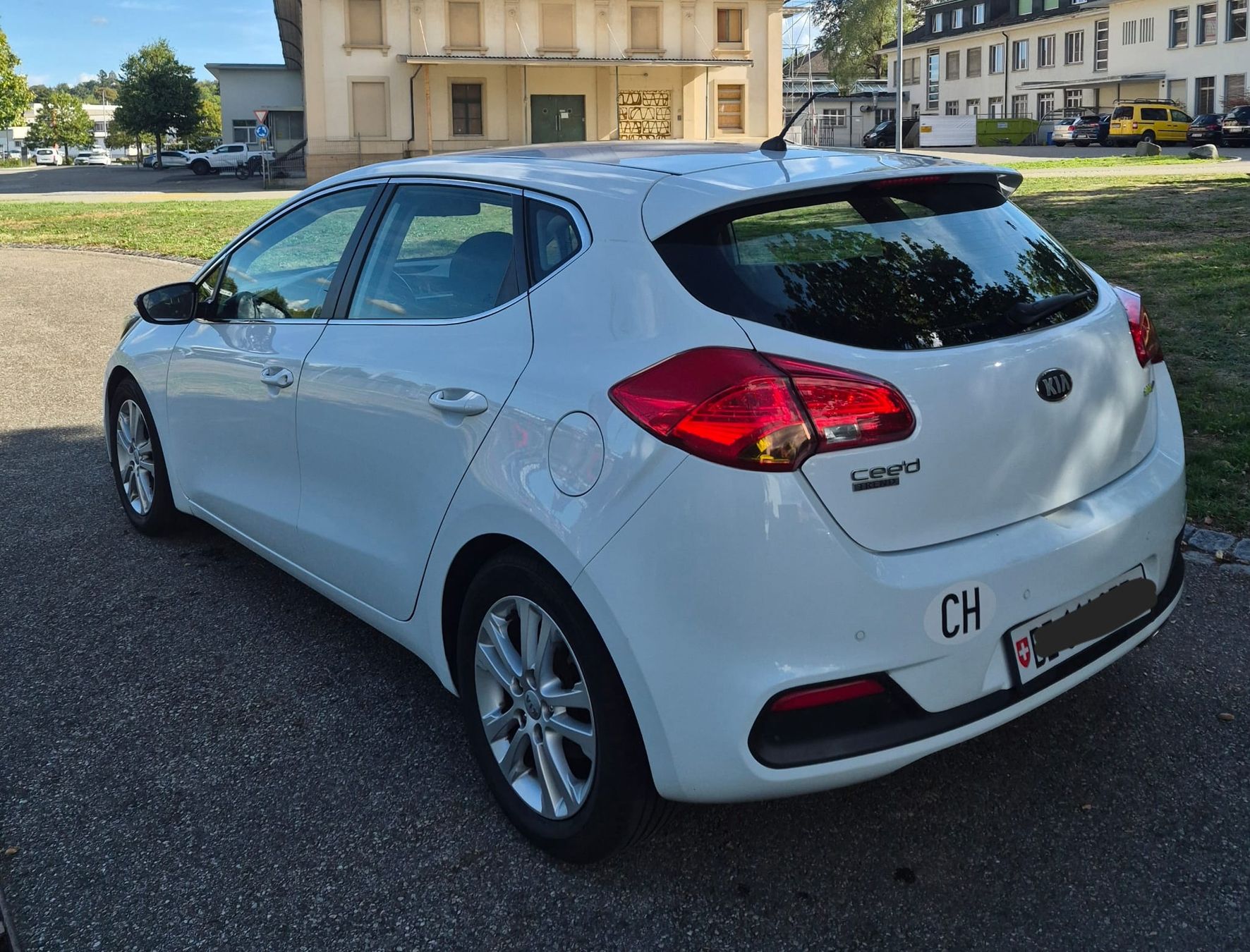 Kia Automobili: Kia Ceed 1.6 GDI – Usato da Biberist venduto da Goni43 2