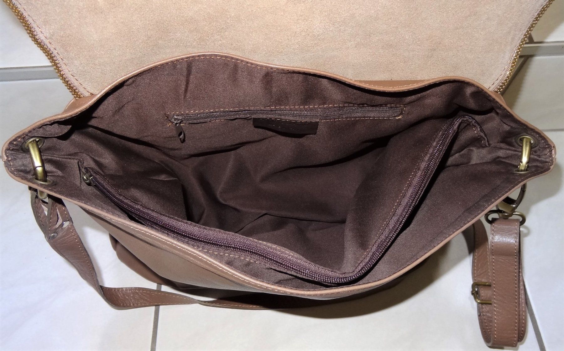 Taschen für Damen: LEDERTASCHE NEU – Neu (gemäss Beschreibung) aus Läufelfingen von Kamari 5