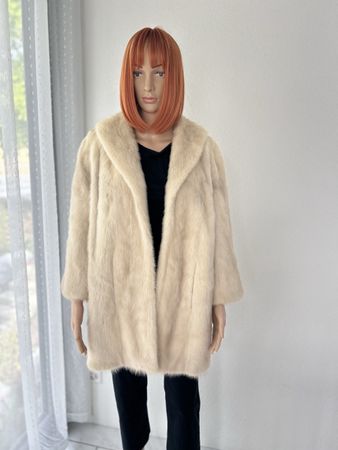 Echter Nerzmantel hell beige Grösse S/ M guter Zustand