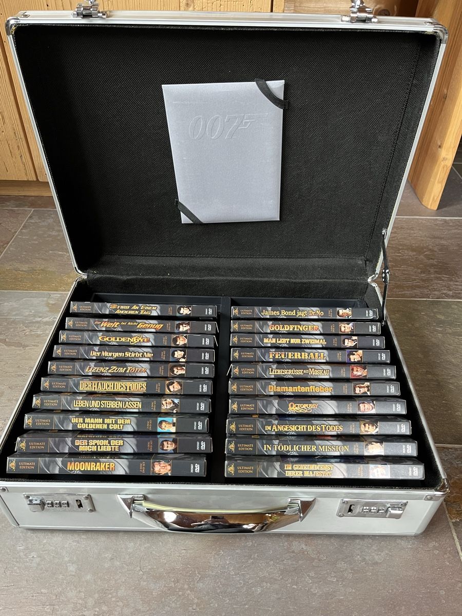 Tutti i DVDs: James Bond Filmkoffer – Usato da Schiers venduto da and_txz8