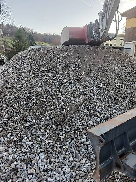 Mattoni da costruzione: Beton RC Kies 0-45mm – Nuovo (secondo la descrizione) da Thalheim AG venduto da Spez-bau