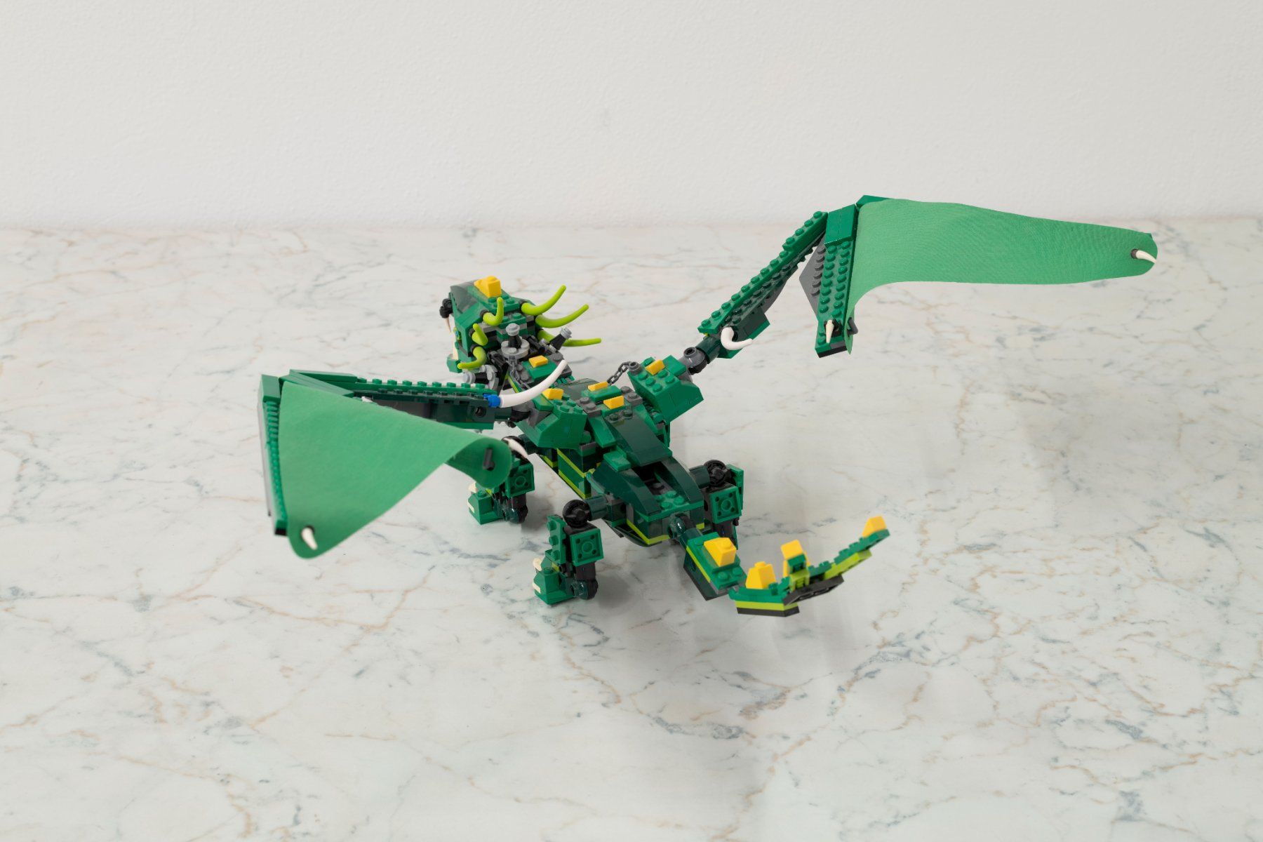 Lego Jeux de construction: LEGO Creator 4894 Mythical Creatures 2009 (📖) – D'occasion à Gorduno par MirellaDaniel 1