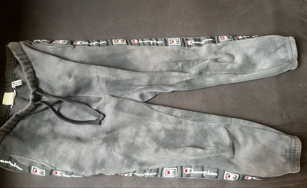 Champion Pantaloni: Champion Sweatpants – Usato da Zürich venduto da J.Bogdan 2