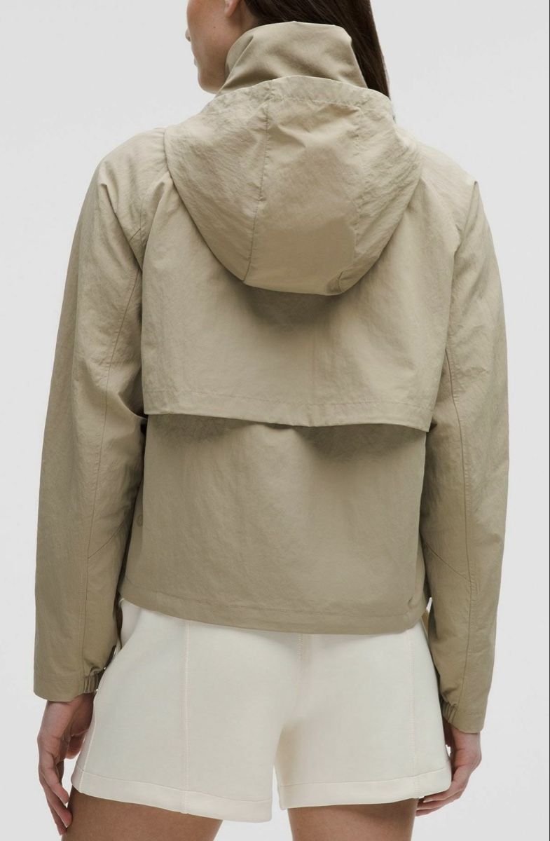 Lululemon Giacche: Lululemon Always Effortless waterproof jacket - small – Nuovo e nell'imballaggio originale da Embrach venduto da lau_2gtp 1