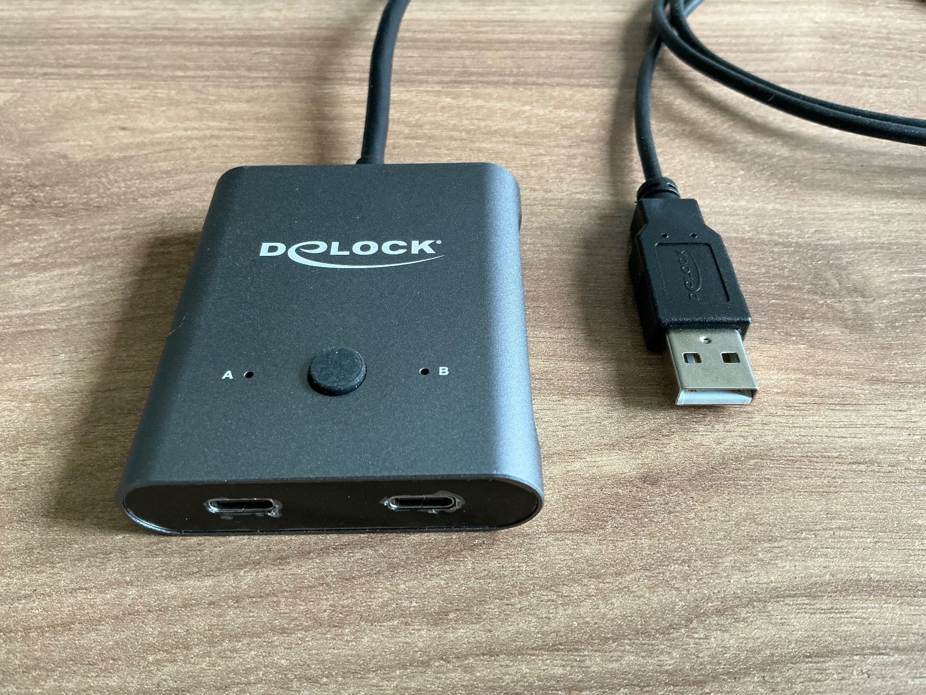Câbles: USB Switch / 2x USB-C Buchse / 1x USB-C Stecker – D'occasion à Zürich par hub_h8vk 1