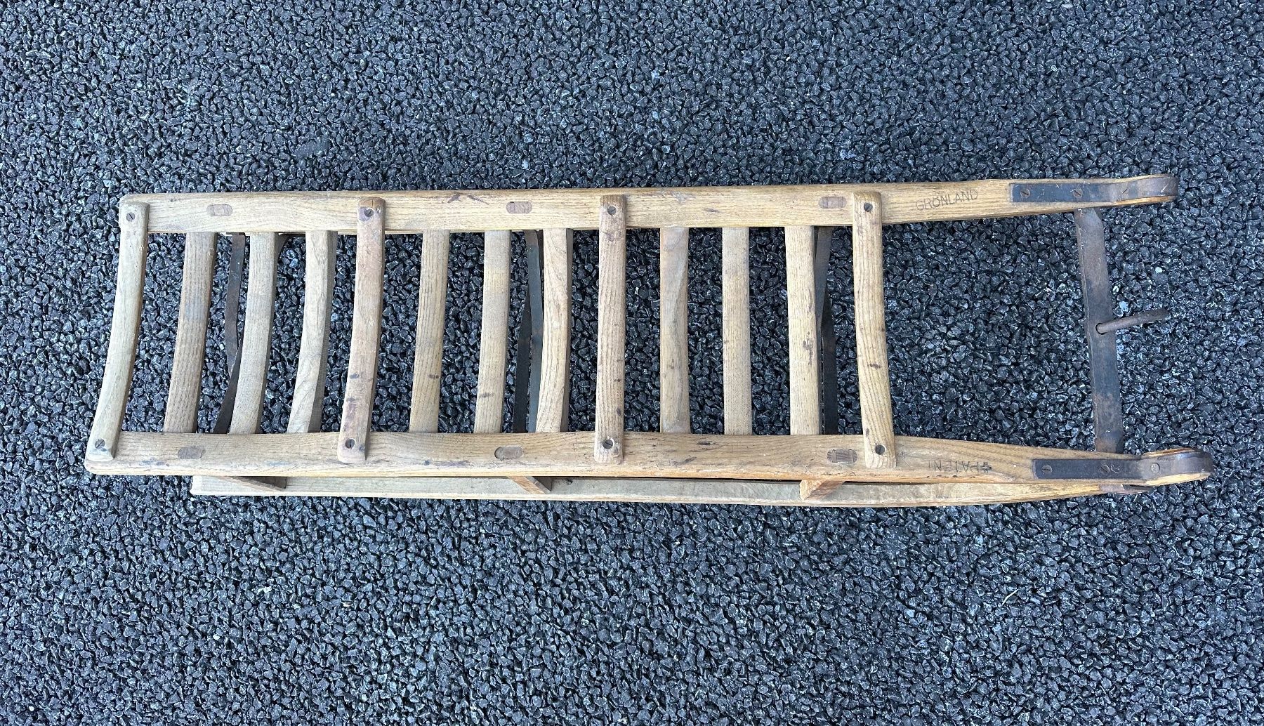 Schlitteln: Alter Holzschlitten – Gebraucht aus Obstalden von Porco13 2
