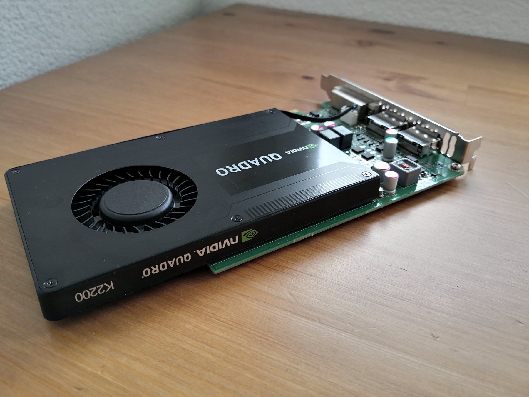 Nvidia Grafikkarten: Nvidia Quadro K2200 4G – Gebraucht aus Zürich von suitedconnector 2