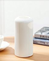 Dekorative weisse Vase, neu, 20 cm!