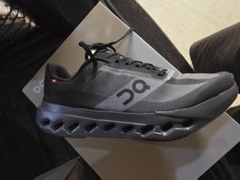 On Cloudsurfer NEU 43