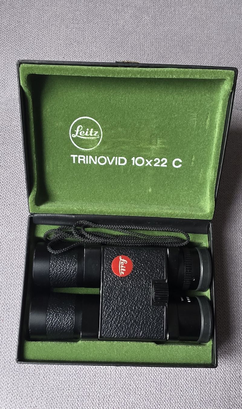 Leica Binocoli: Leitz Trinovid 10x22 C Fernglas – Usato da Bern venduto da Kocholo 1