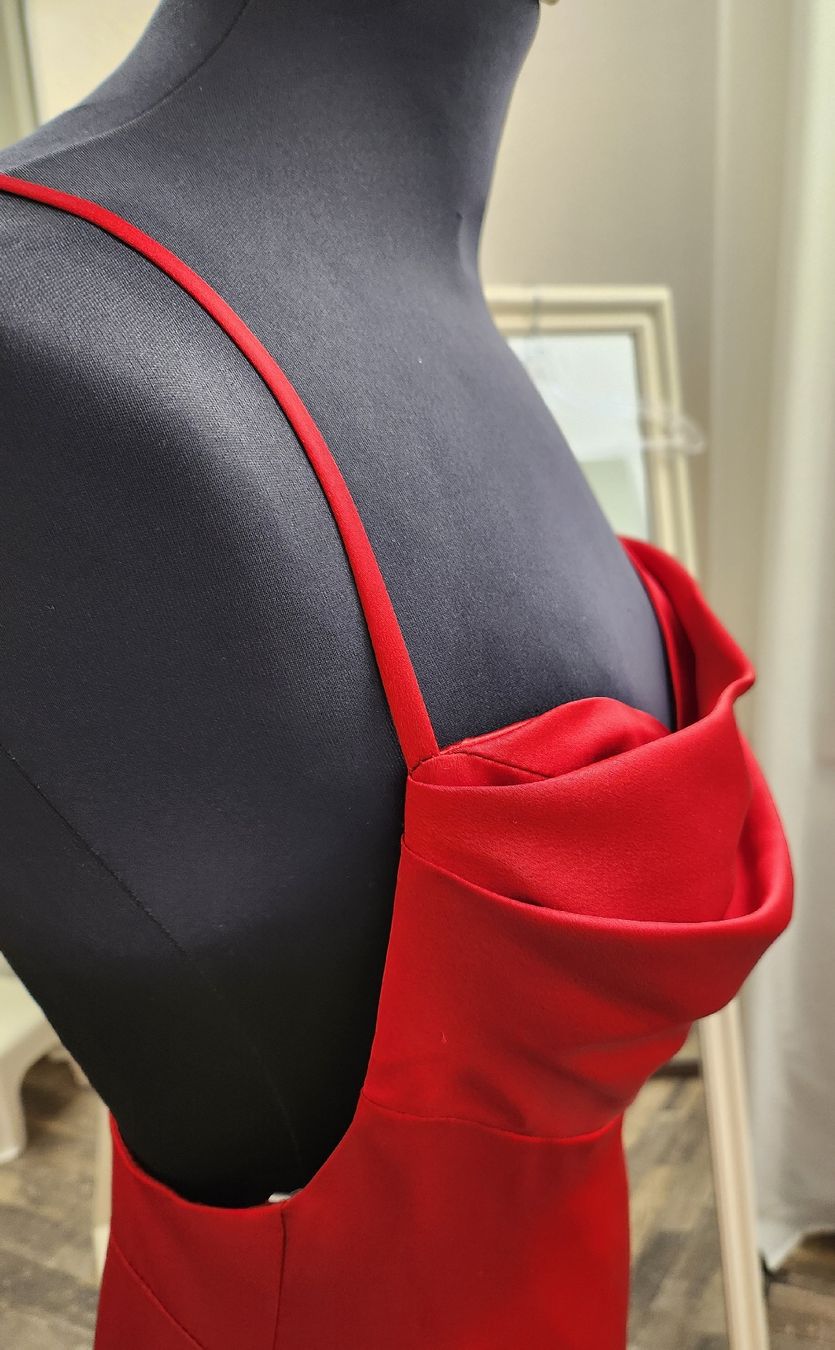 Vestiti: Rot kleid – Nuovo (secondo la descrizione) da Uster venduto da VMT. 3