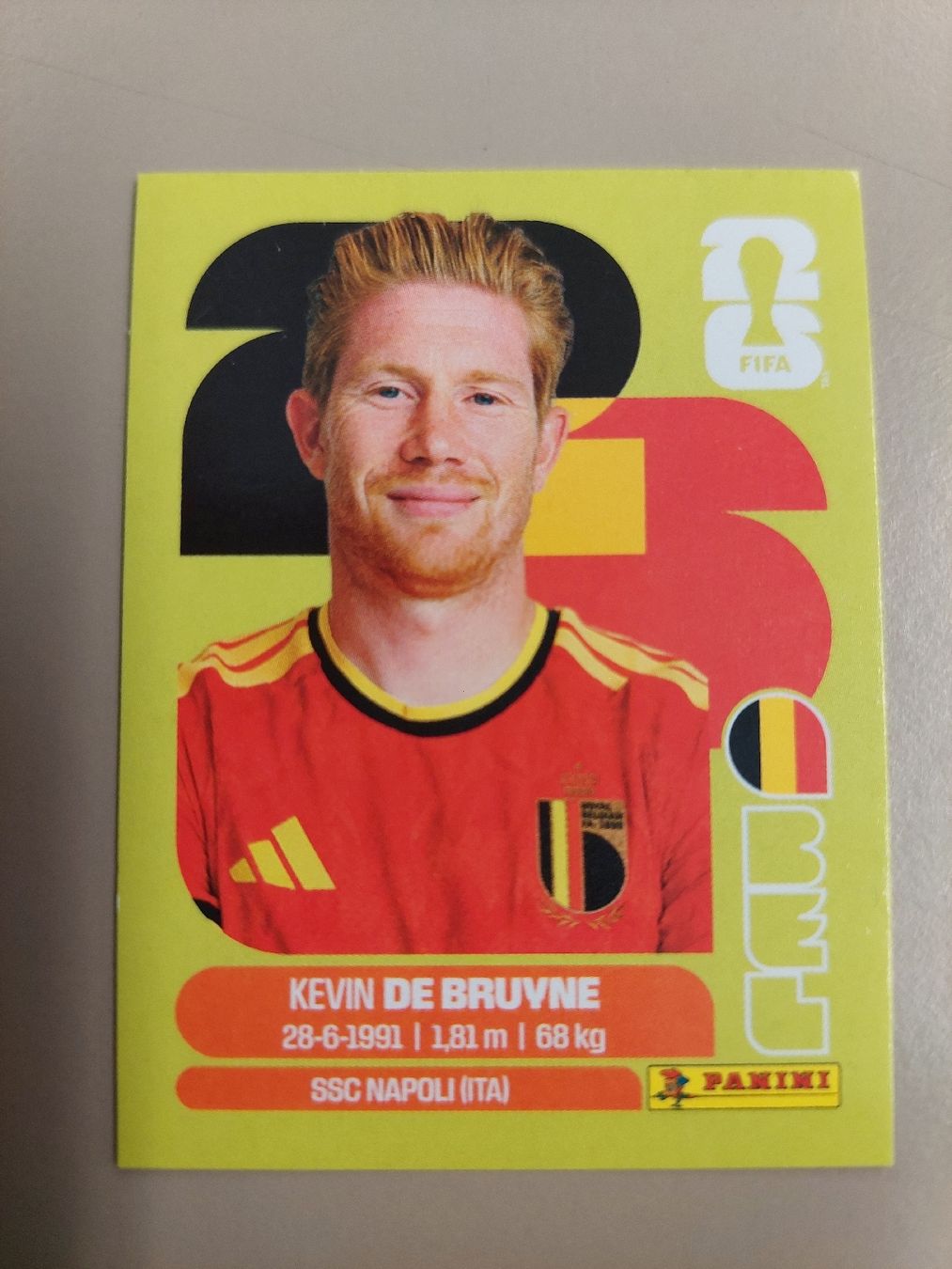 Panini Carte collezionabili: Kevin DE BRUYNE Panini 2026 – Nuovo e nell'imballaggio originale da Zürich venduto da shimibene