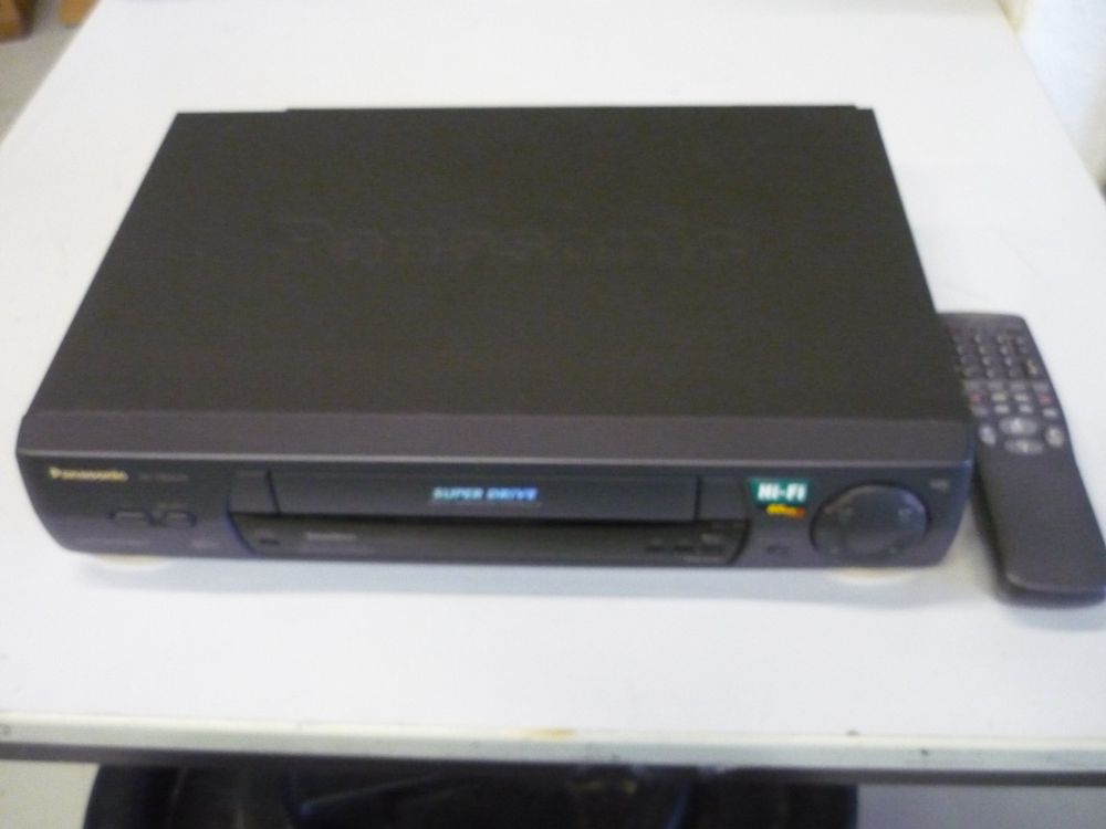 VHS Videorecorder Panasonic NV G 40 EV Mit Fernbedienung (Gebraucht) In Beringen Für CHF 75