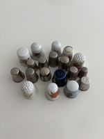 Fingerhüte Porzellan Metall Konvolut guter Zustand