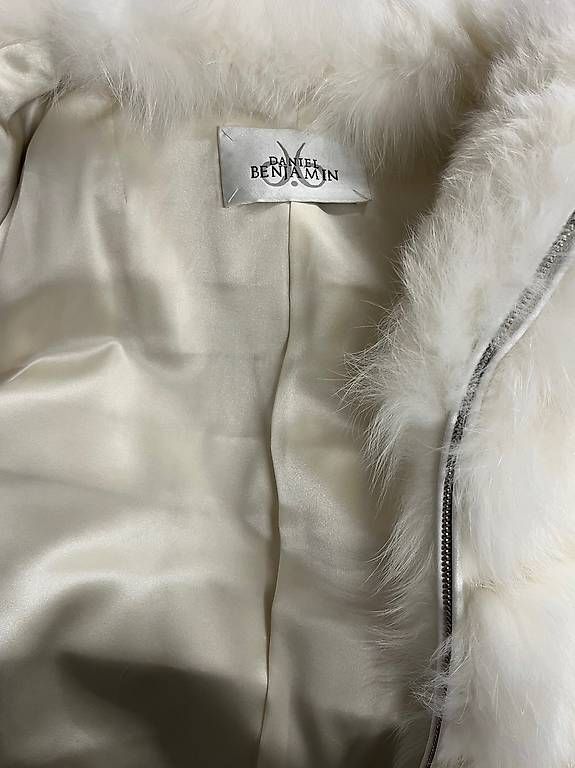 Giacche: Veste Daniel Benjamin en fourrure de renard blanc – Usato da Les Acacias venduto da kim_2dxt 4
