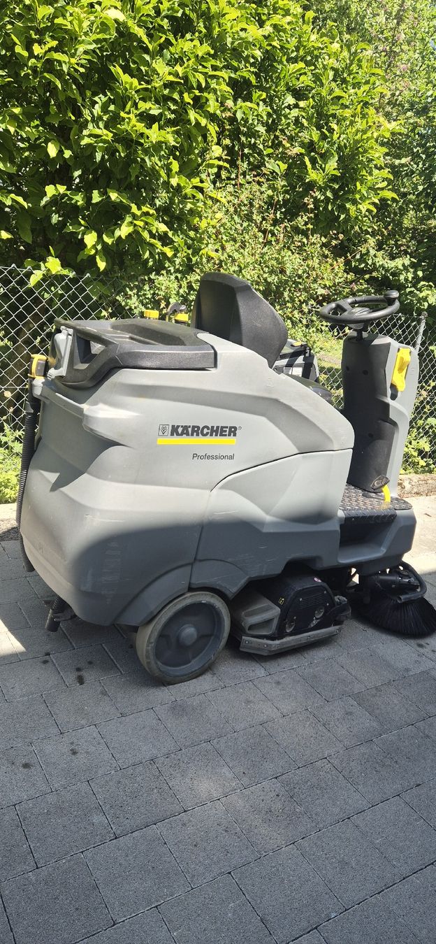 Kärcher Alle Maschinen: Kärcher Professional B150R – Gebraucht aus Grenchen von HzGr 3
