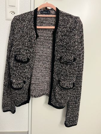 Zara Strickjacke Gr. M