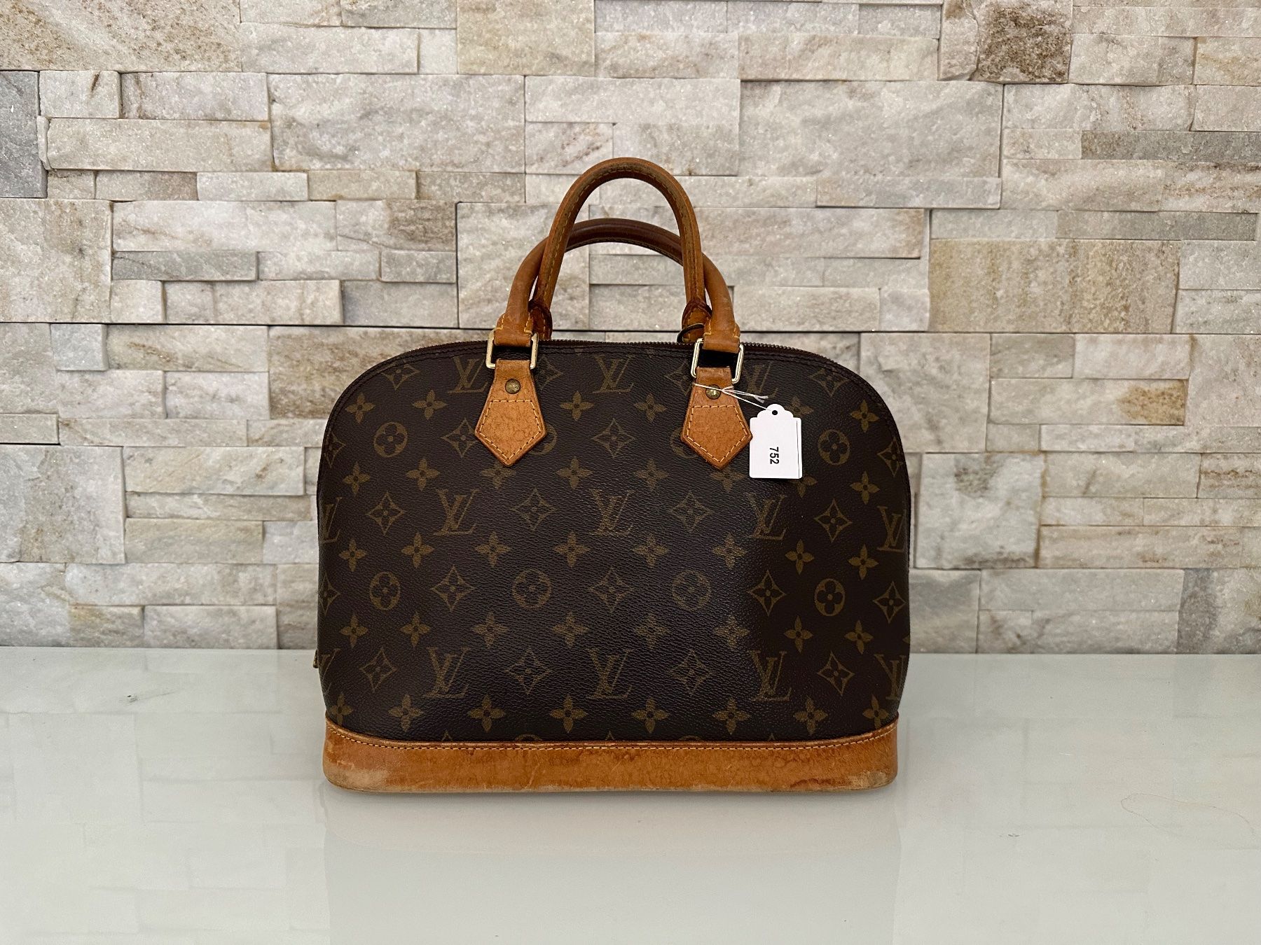 Louis Vuitton Borse da donna: Louis Vuitton Alma Canvas -Nr. 752 – Usato da Hittnau venduto da LuxAndMore 2