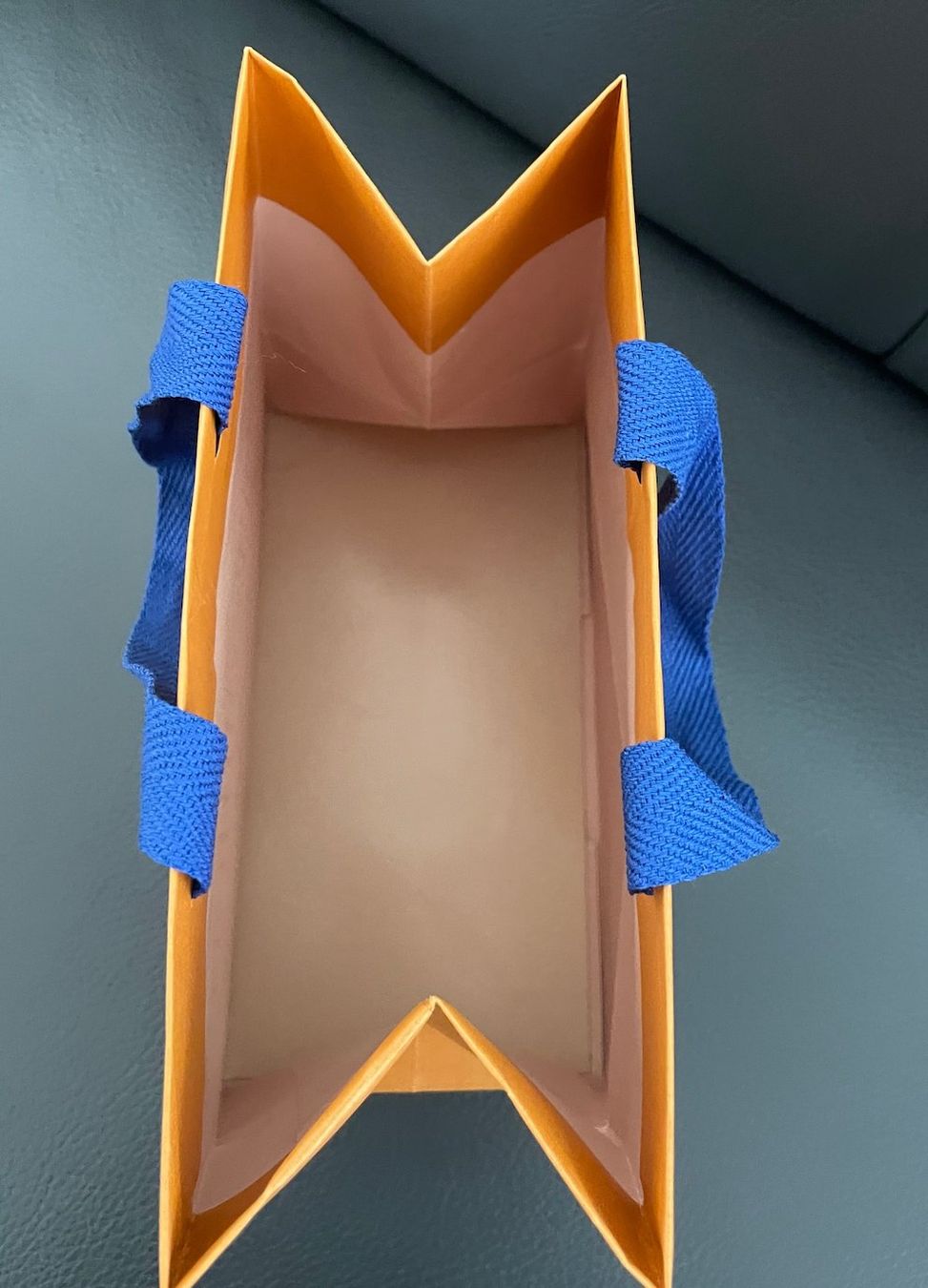 Louis Vuitton Borse: ❤️ Louis Vuitton Papiertasche klein – Nuovo (secondo la descrizione) da Steinhausen venduto da 2ndLove_Bag 1