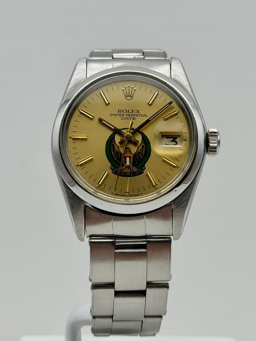 Rolex Orologi: Rolex Oyster Perpetual Date ref.1500 UAE Armed Forces Crest – Usato da Lausanne venduto da Waltana 1