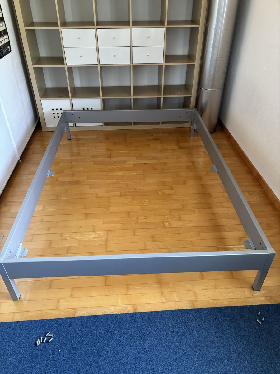 Letti: Bett 140x200 cm mit Lattenrost, Matratze – Usato da Sarnen venduto da Dutzli 2