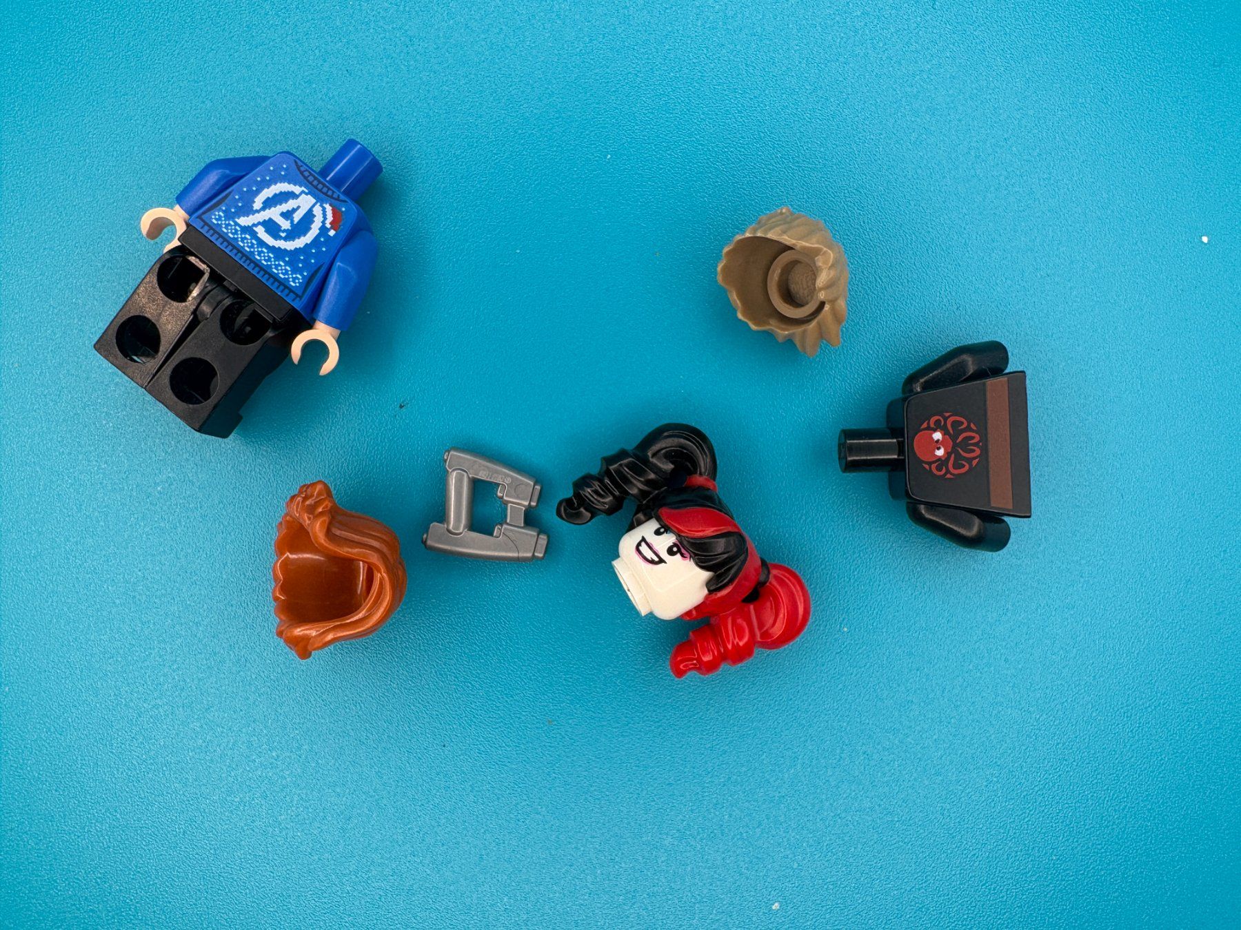 Lego Kit di costruzioni: Lego Superhelden-/-schurkenteile – Usato da Elgg venduto da Jo_Naj 1
