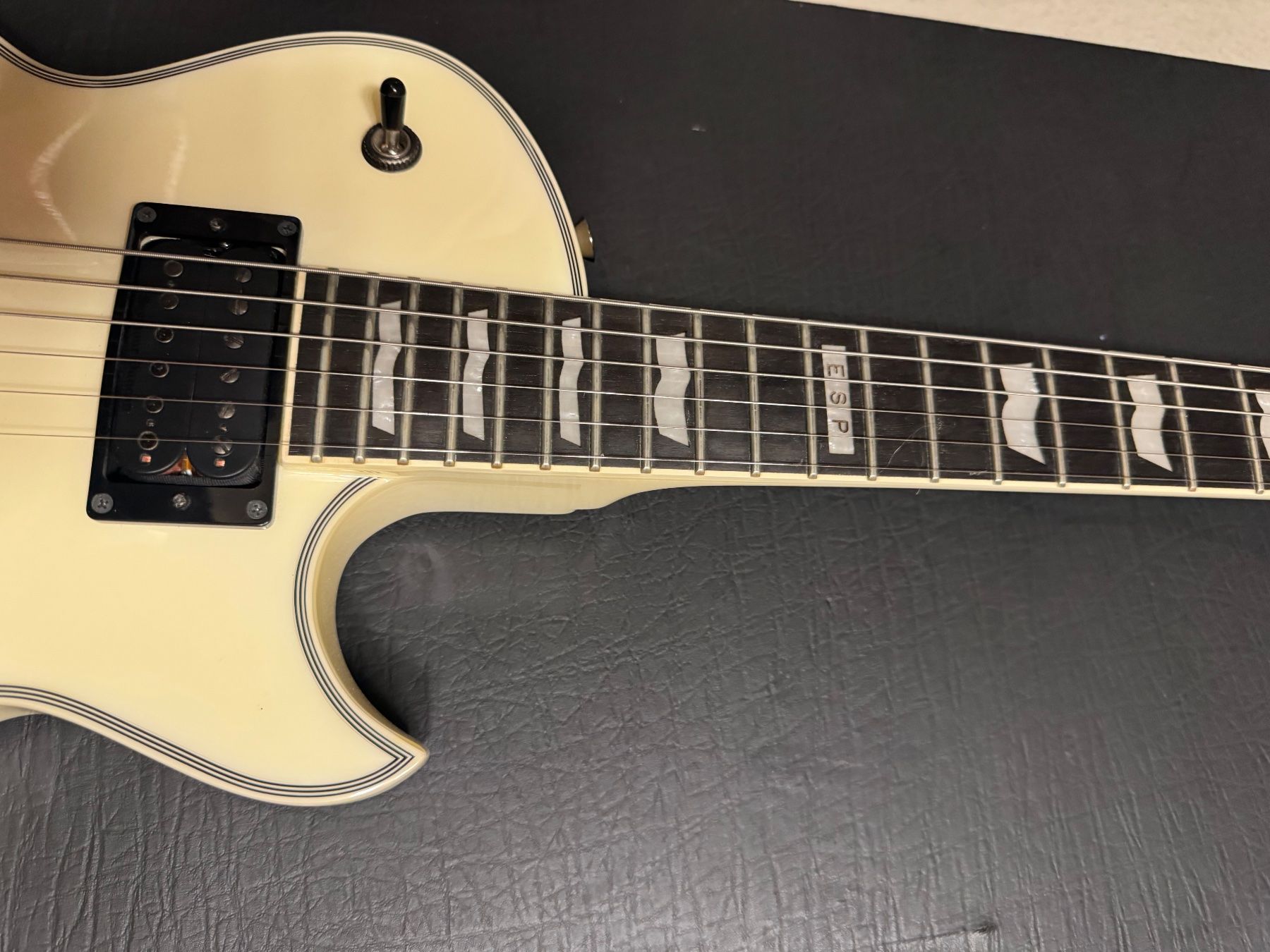 Strumenti musicali: ESP Eclipse Standard – Usato da Pfäffikon ZH venduto da MM8619 2