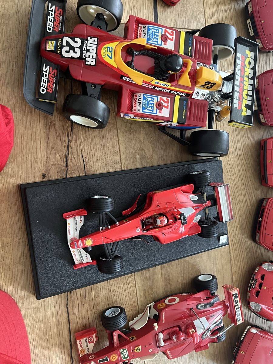 Ferrari Modellini d'auto: Ferrari Modellautos – Usato da Schöftland venduto da mamajasima5 2